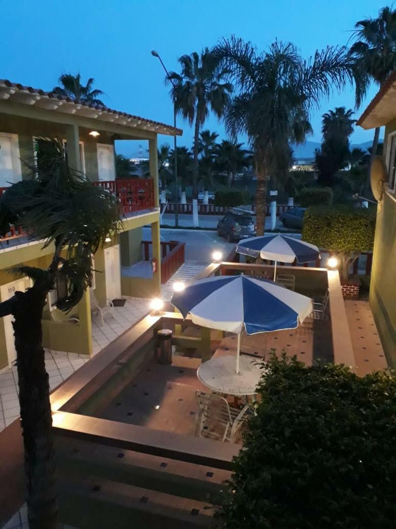 Hotel Azteca Inn Ensenada Dış mekan fotoğraf