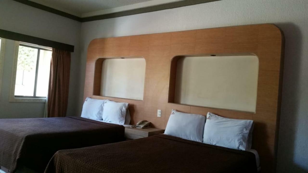Hotel Azteca Inn Ensenada Dış mekan fotoğraf