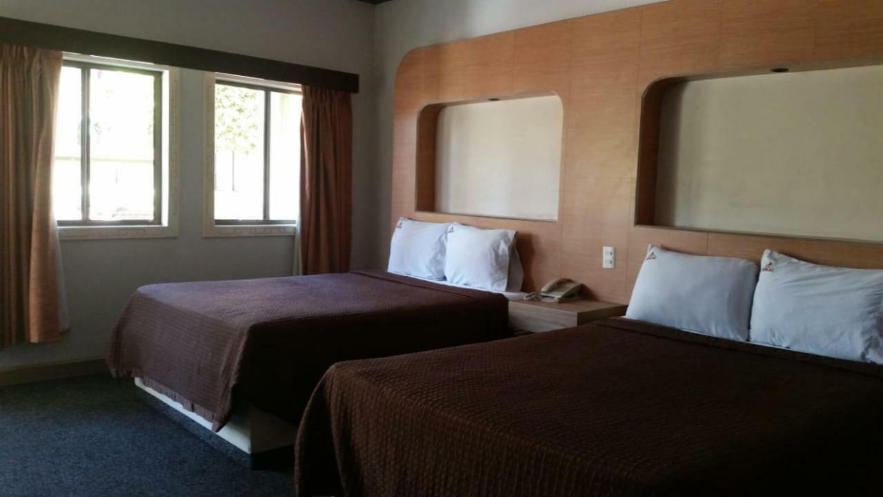 Hotel Azteca Inn Ensenada Dış mekan fotoğraf