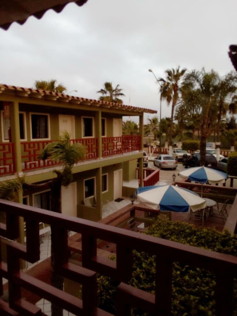 Hotel Azteca Inn Ensenada Dış mekan fotoğraf
