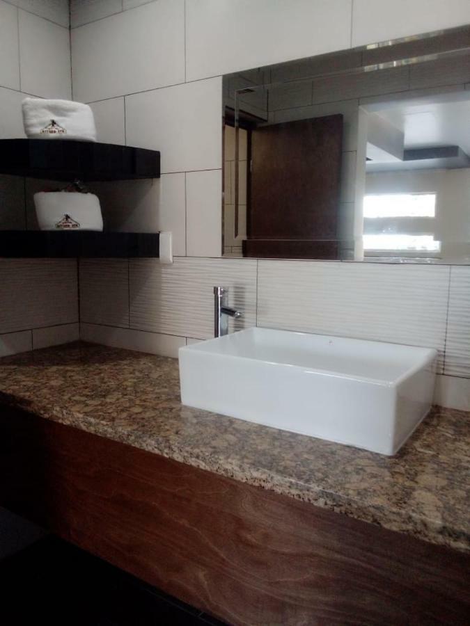 Hotel Azteca Inn Ensenada Dış mekan fotoğraf